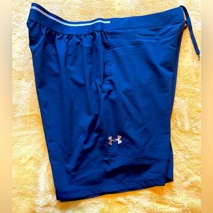 Mens Under Armour Athletic Shorts - Black/Gold- Size XXL